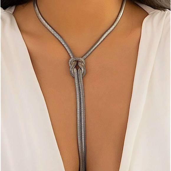 Silver Knot Tassel Snake Flat Herringbone Vintage Necklace - Picture 4 of 9